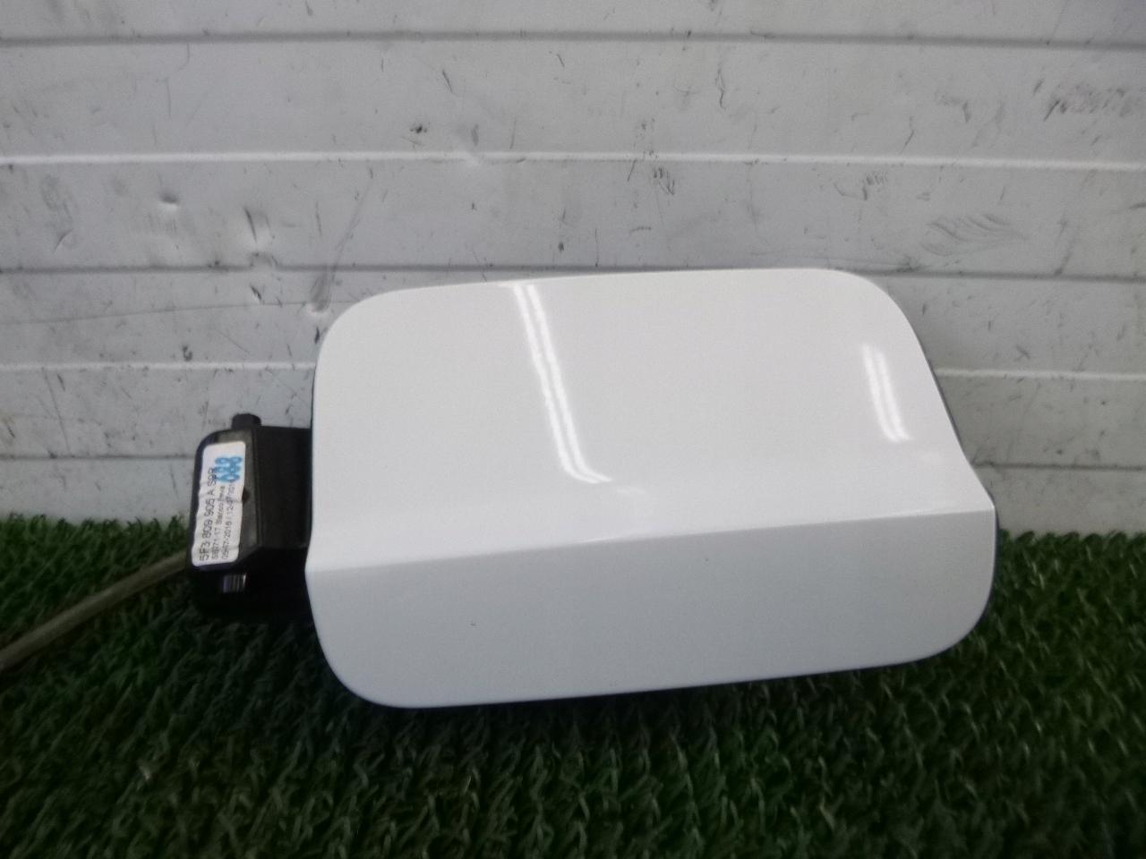 SEAT LEON III 12 - КРЫШКА ТОПЛИВНОГО БАКА ЦВЕТ LS9R