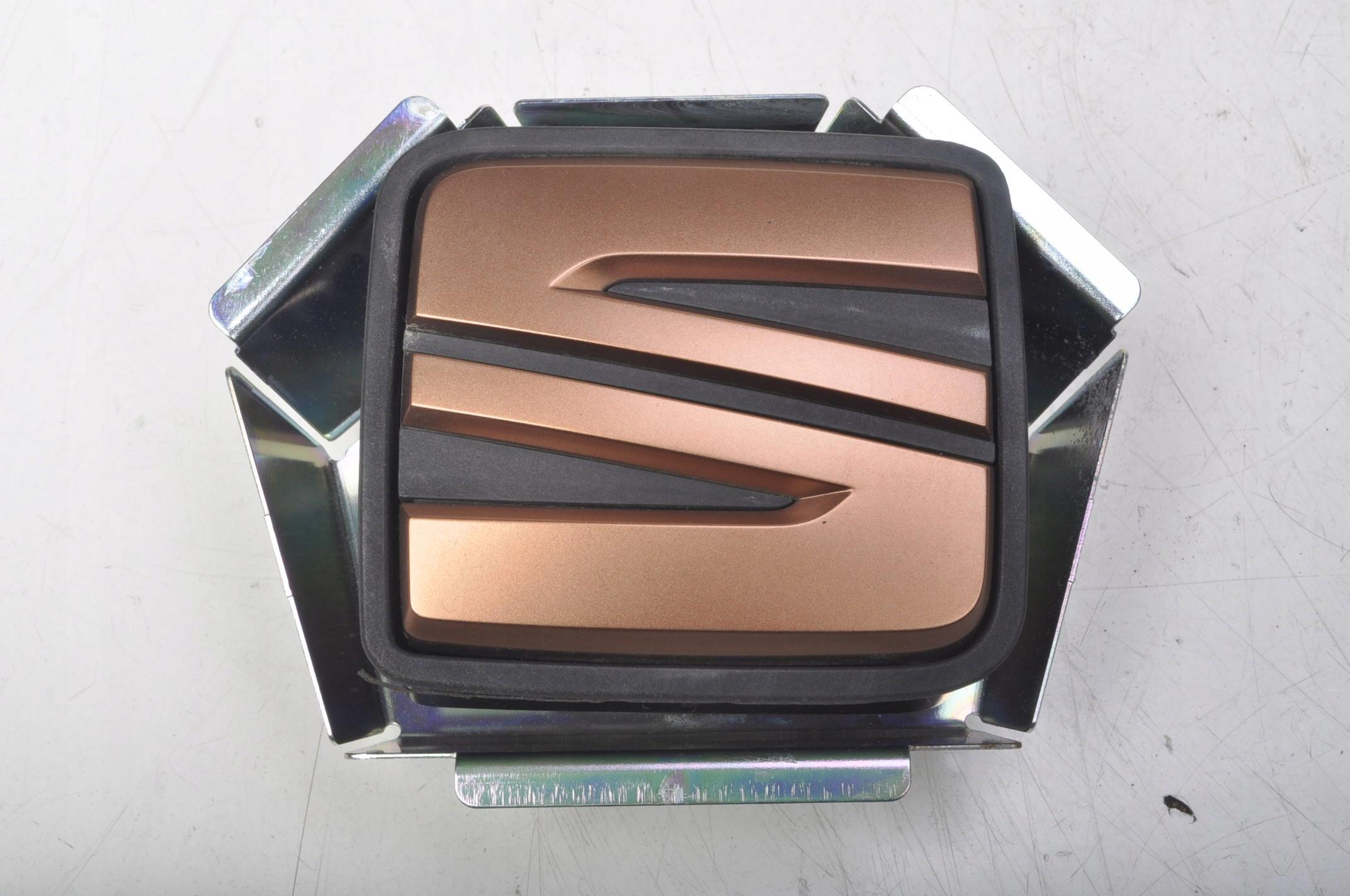 SEAT LEON III РУЧКА БАГАЖНИКА 5F0827565D