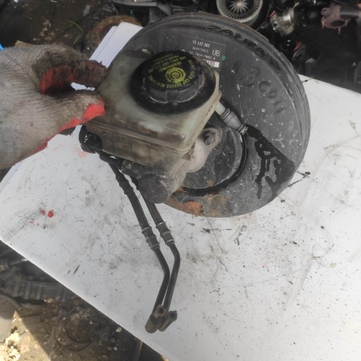 2 - Усилитель тормозов OPEL ZAFIRA B 13142362