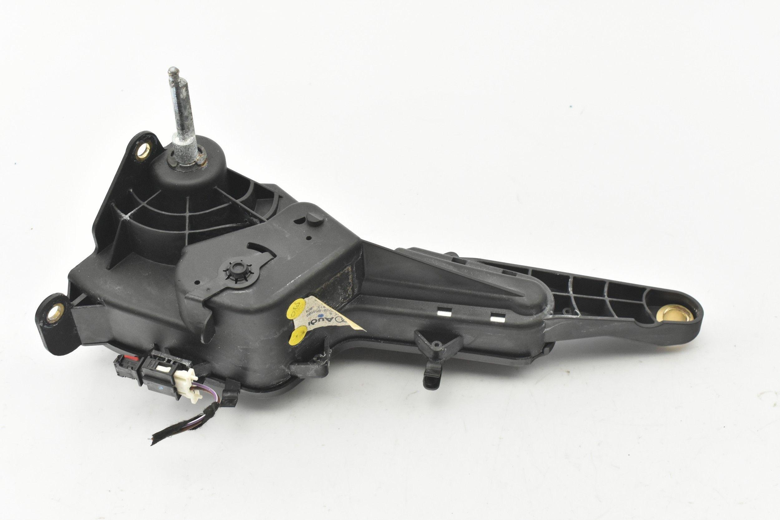 5905232422147 - Мотор даху лівий 8f0825175b A5 8T 8F кабріолет