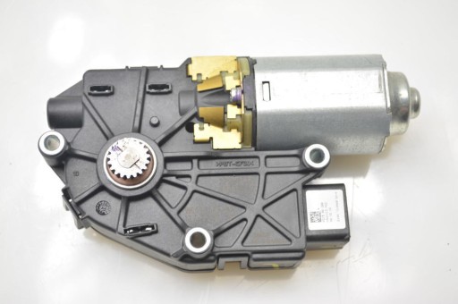 ДВИГУН ЛЮКА ДВИГУН ДАХУ 2226114A KIA SPORTAGE III HYUNDAI TUCSON