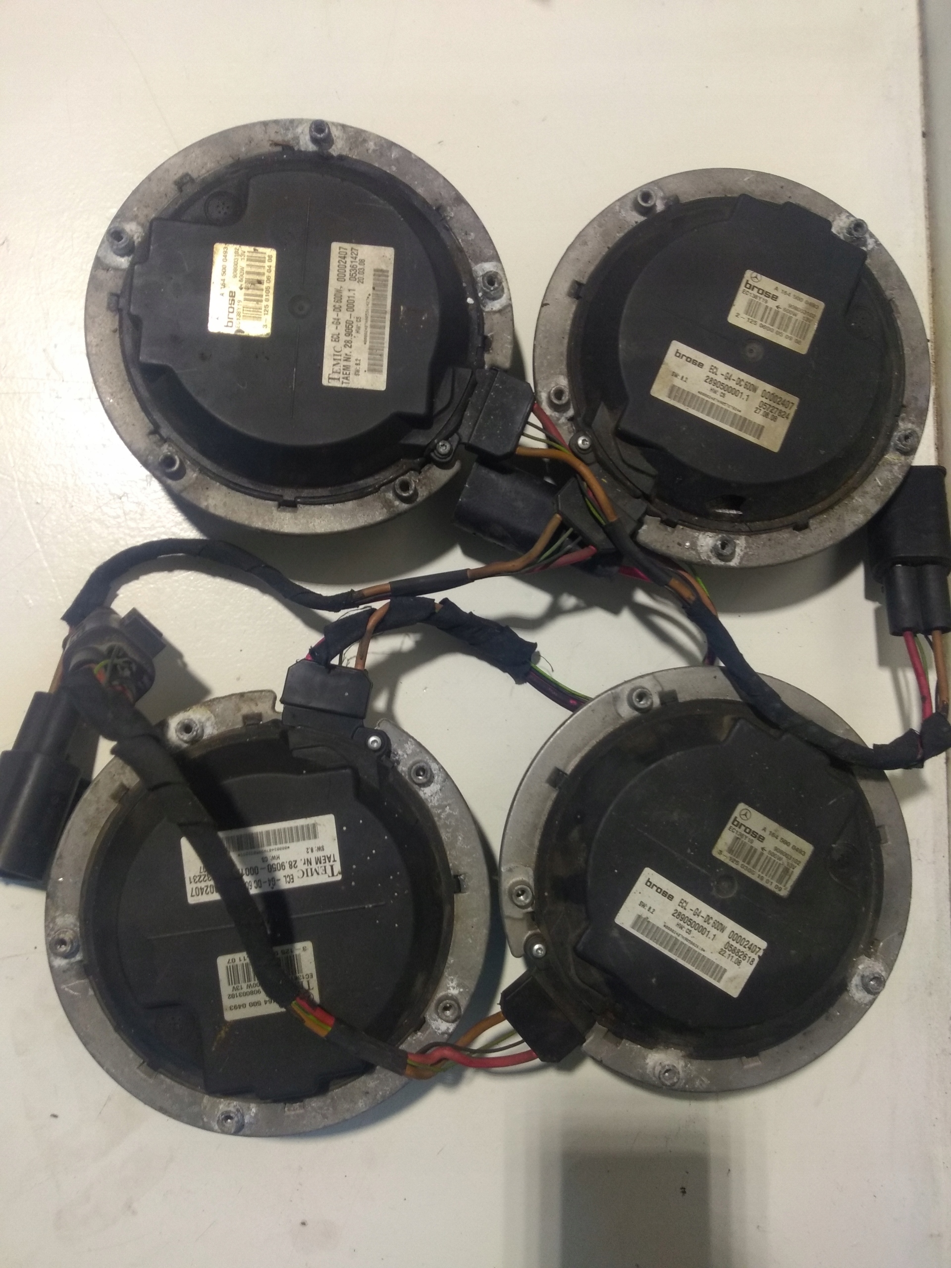 A1645000493 - Мотор вентилятора Мерседес МЛ В164 Кс164