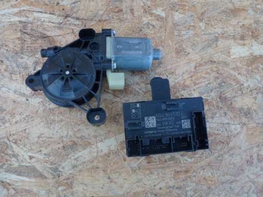 5Q4959592E - ДВИГАТЕЛЬ СТЕКЛОПОДЪЕМНИКА ПЕРЕДНИЙ ПРАВЫЙ МОДУЛЬ SKODA OCTAVIA III ОРИГИНАЛ