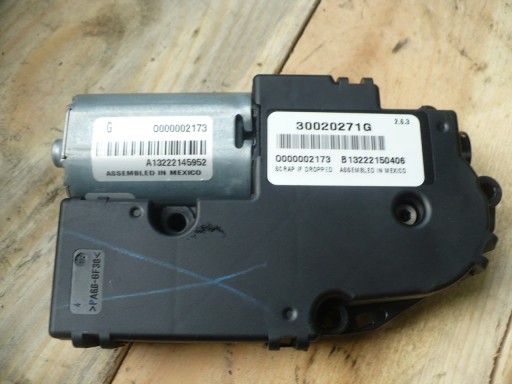 ДВИГУН ЛЮКА JEEP GRAND CHEROKEE WK2 30020271G