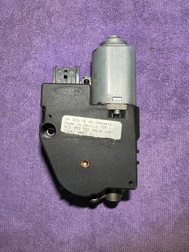 5C5959591 - МОТОР ЛЮКА, БЛОК КЕРУВАННЯ ДАХОМ VW ​​5C5959591