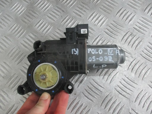 Стеклоподъемник левый передний VW POLO IV LIFT 05-09R 6Q2959802F
