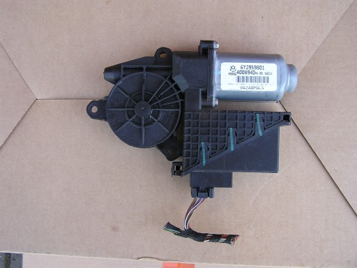 6Y2 - МОТОР СТЕКЛО VW SKODA 6Y2959801