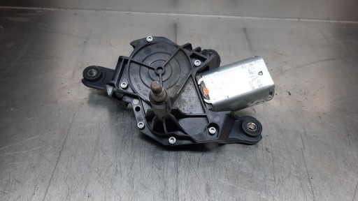 01 - МОТОР ЗАДНЬОГО СКЛООЧИСНИКА 85130-0D010 TOYOTA YARIS І 02R 1.0 B