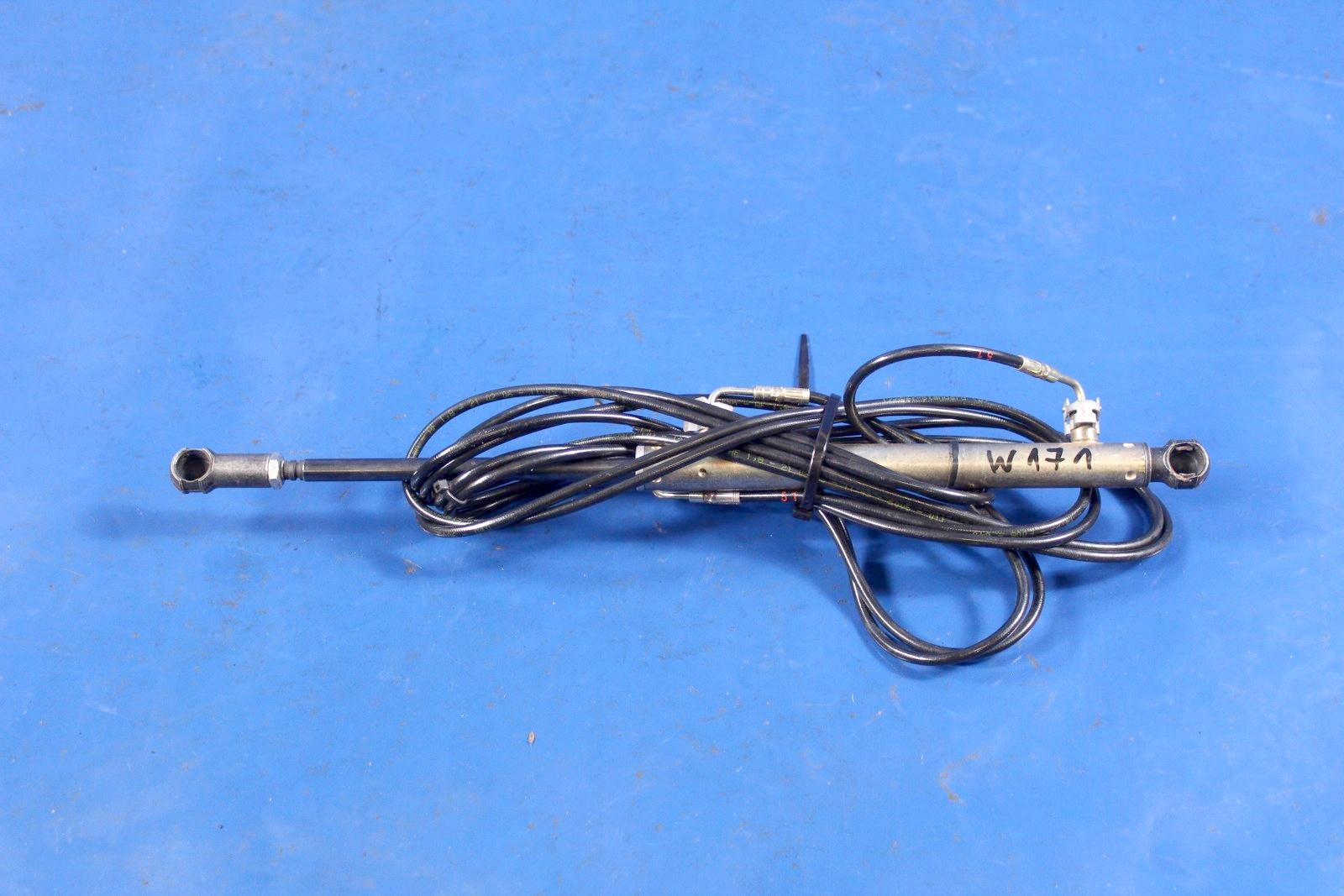 SILDACHR1715153 - Привід люка даху лівий MERCEDES SLK R171 51 53