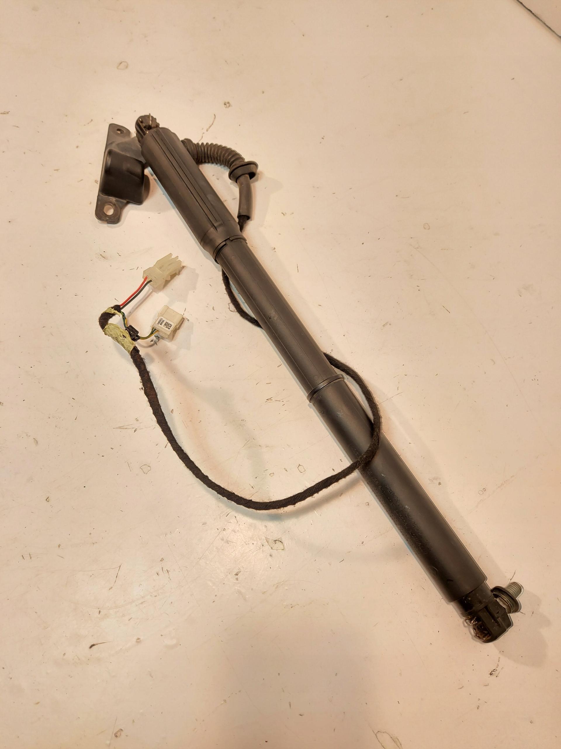 Электрический привод закрылка прав 4887652 BMW X5 E70