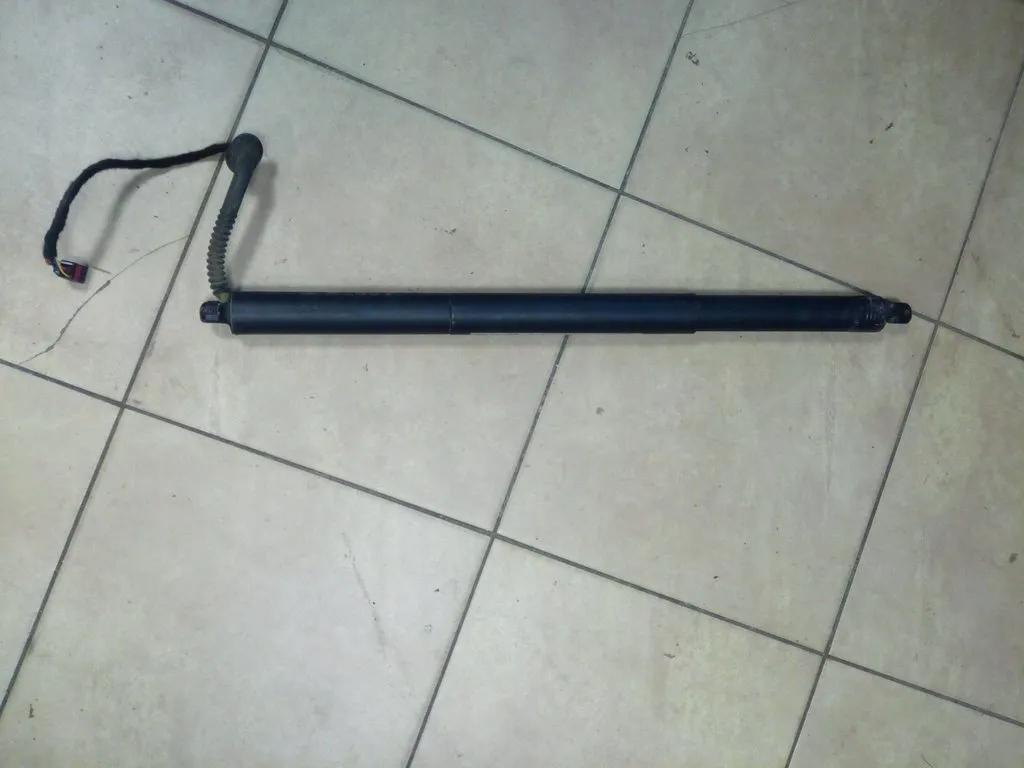 3G9827851G - Електричний привід закрилка VW PASSAT B8.*