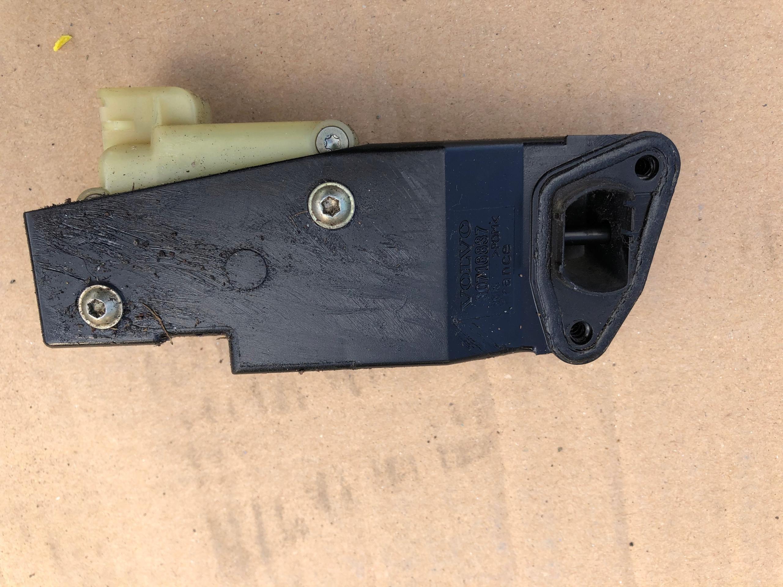 30716837 - Привод крышки топливного бака VOLVO V70 XC70 XC90