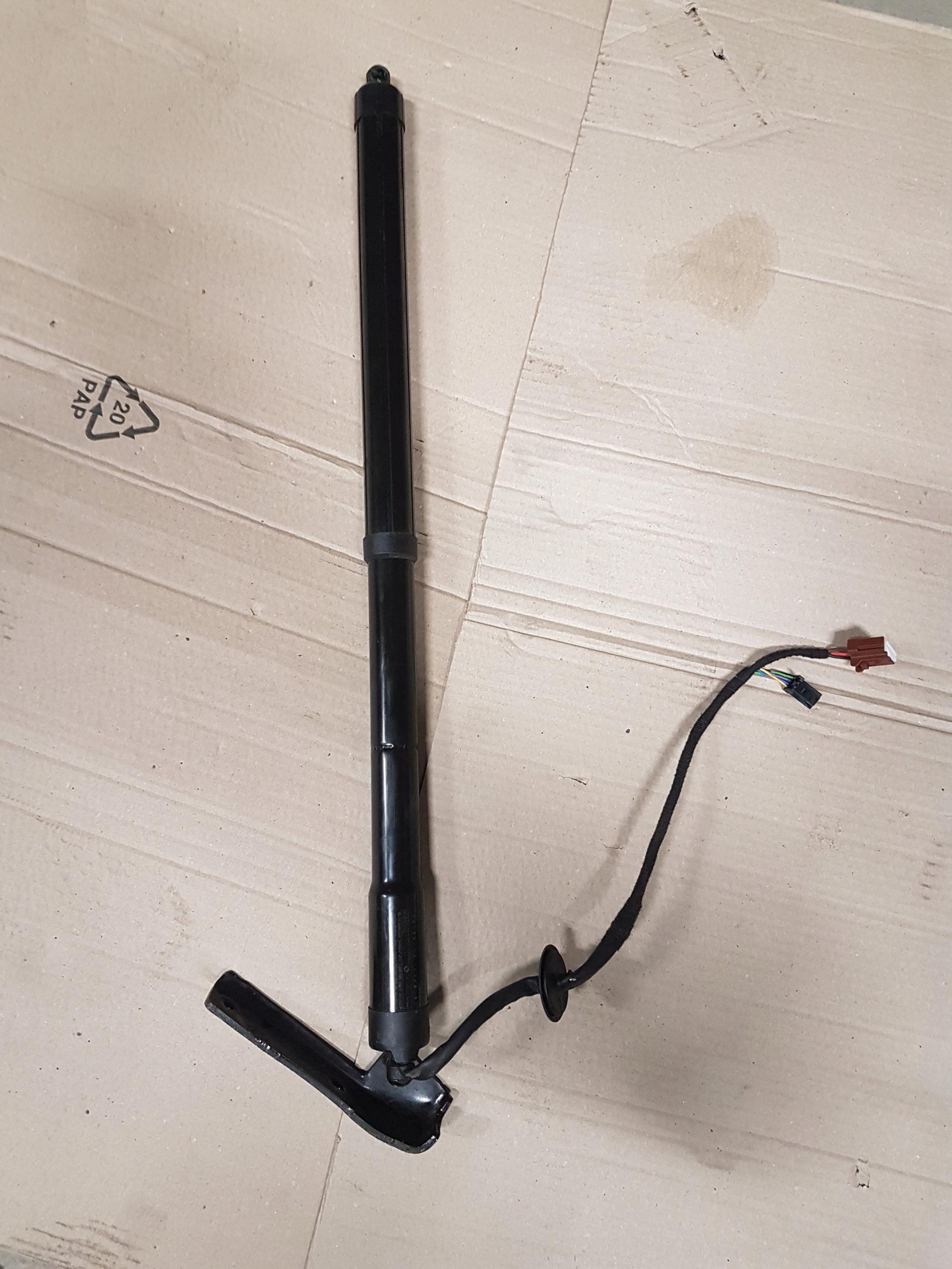 ПРИВІД ЗАСЛІНКИ ELEKTR. 904524541R TALISMAN KOMBI