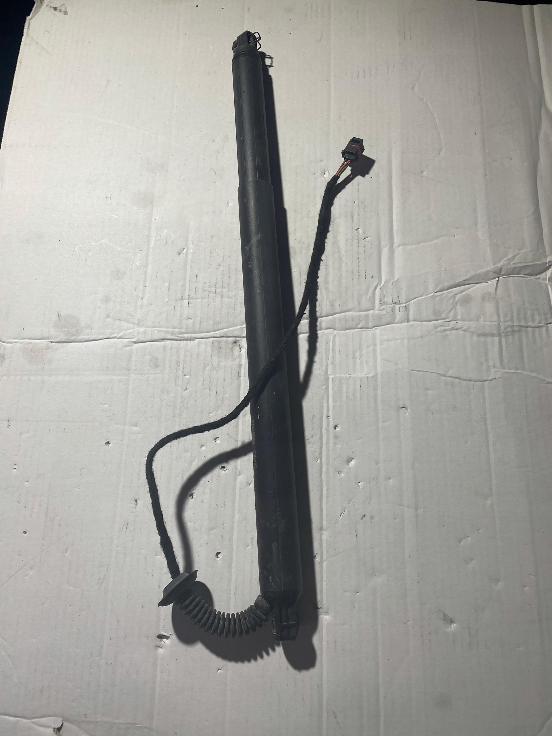 ПРИВОД ТЕЛЕСКОПИЧЕСКОЙ ЗАСЛОНКИ VOLVO XC90 II 31455984