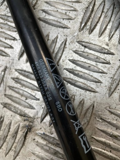 ТЕЛЕСКОПИЧЕСКИЙ ПРИВОД КАПОТА AUDI A6 C8 A7 4K 4K0823359A