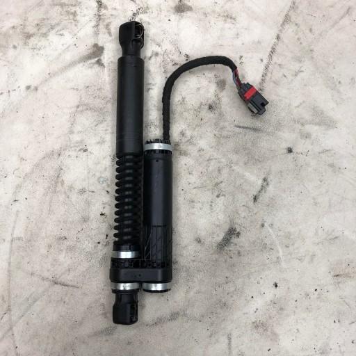 31335845 - Привід задніх дверей багажника V70 III XC70 III