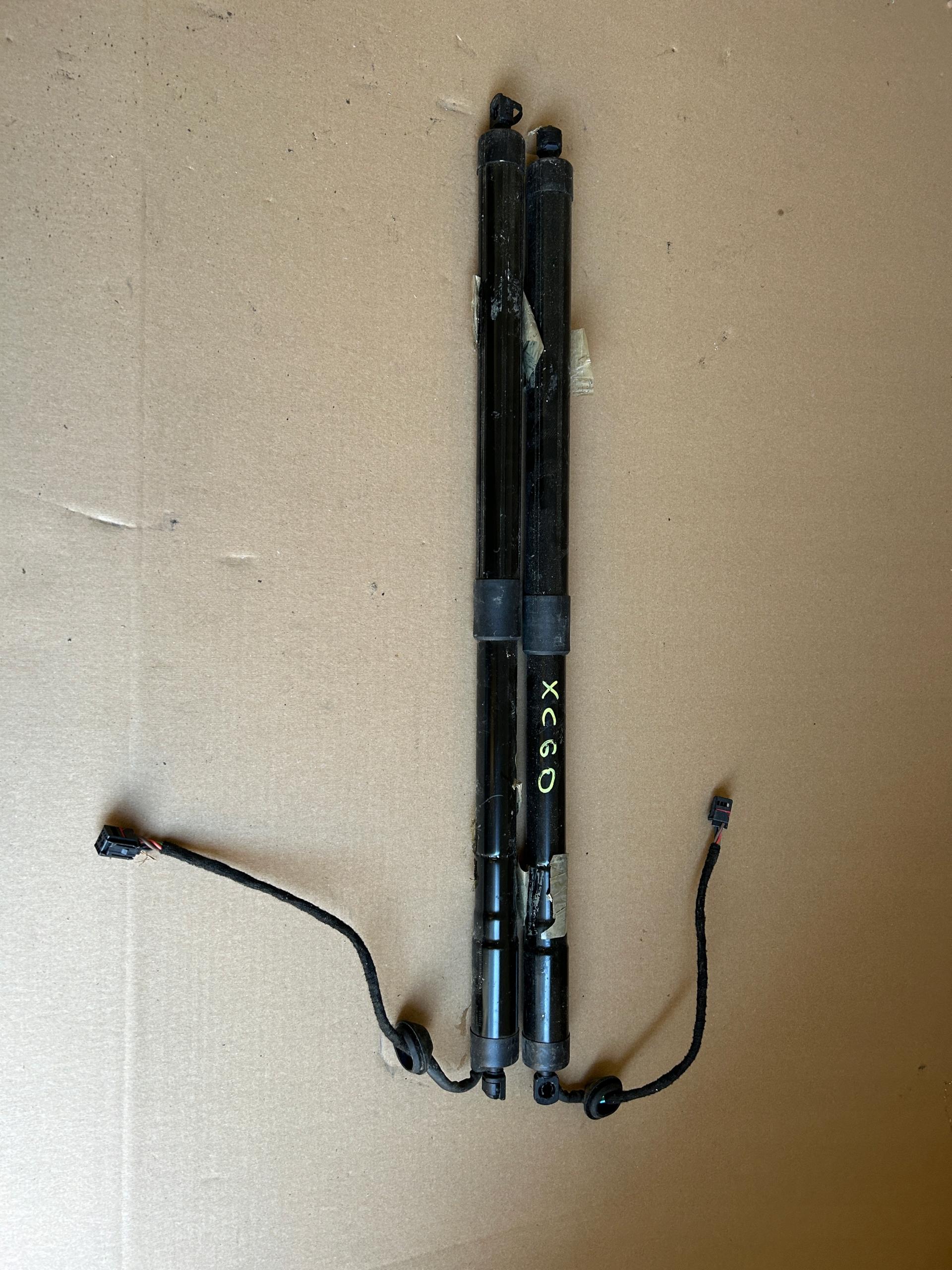 ПРИВОДЫ ТЕЛЕСКОПИЧЕСКИЕ ЗАКРЫЛКИ VOLVO XC60 II 2018