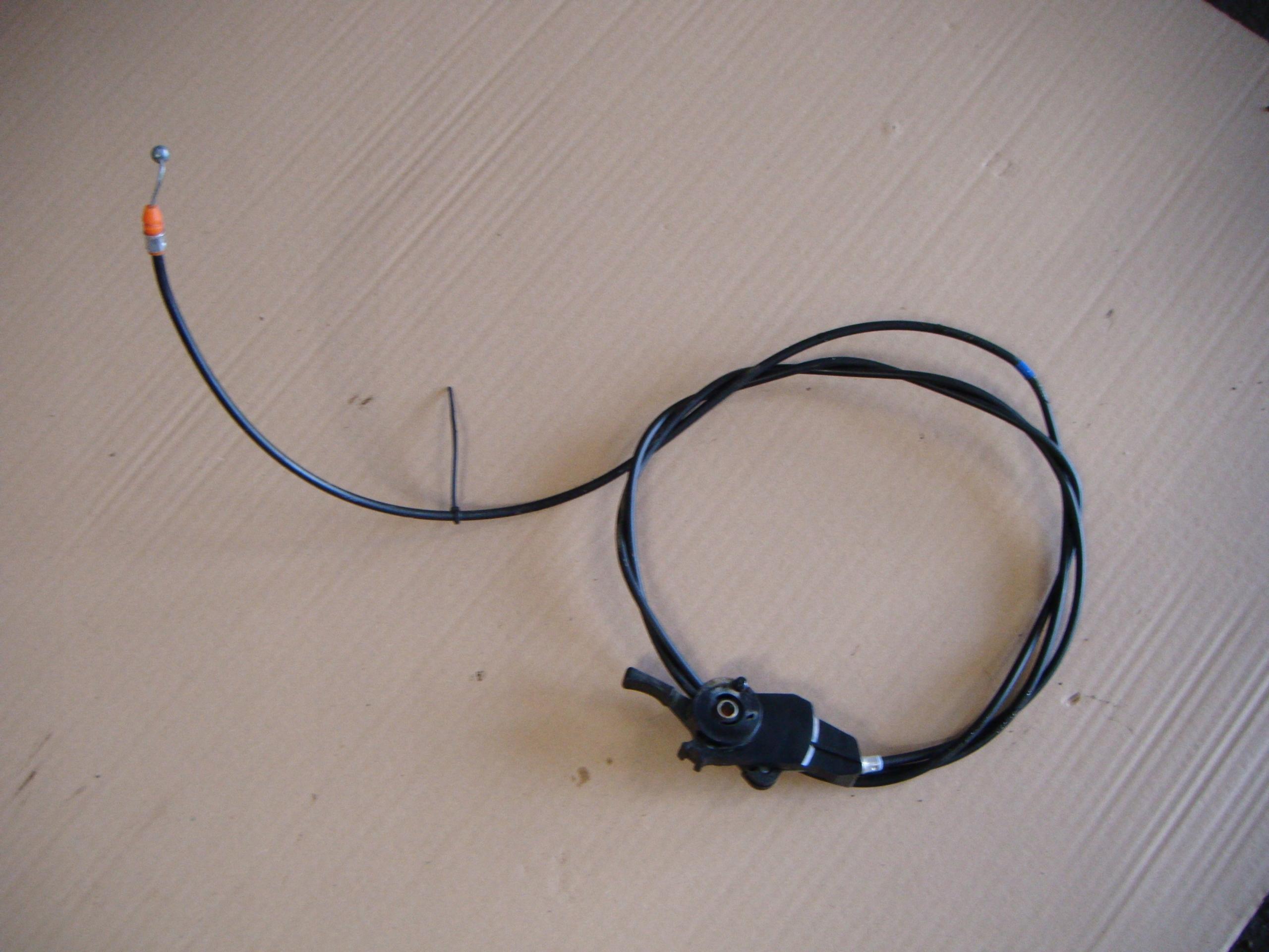 SIRION II JUSTY 07-10 ТРОС РУЧКА ЗАДНЕЙ ДВЕРИ