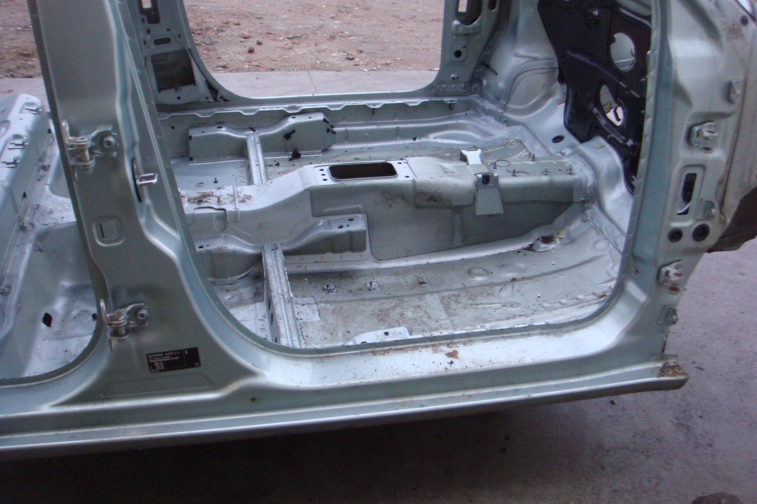 SKODA FABIA II 5J ПОДОКОННИК ПРАВЫЙ ЧЕТВЕРТЬ УНИВЕРСАЛ