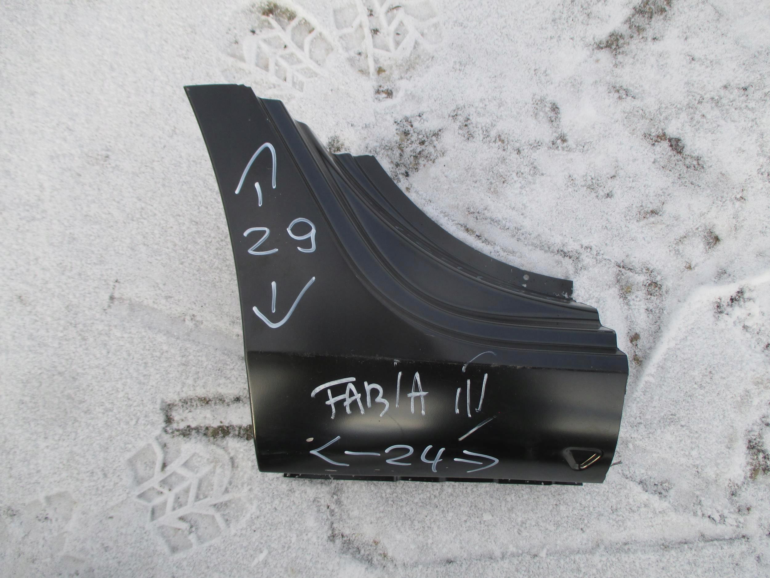 SKODA FABIA III ПОРОГ ЗАДНИЙ ПРАВЫЙ 6V