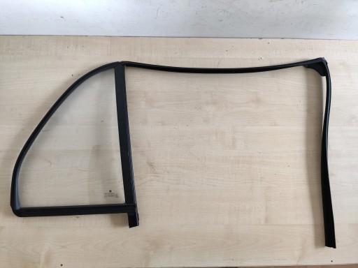 SKODA FABIA ущільнення скла двері 6Y68452010