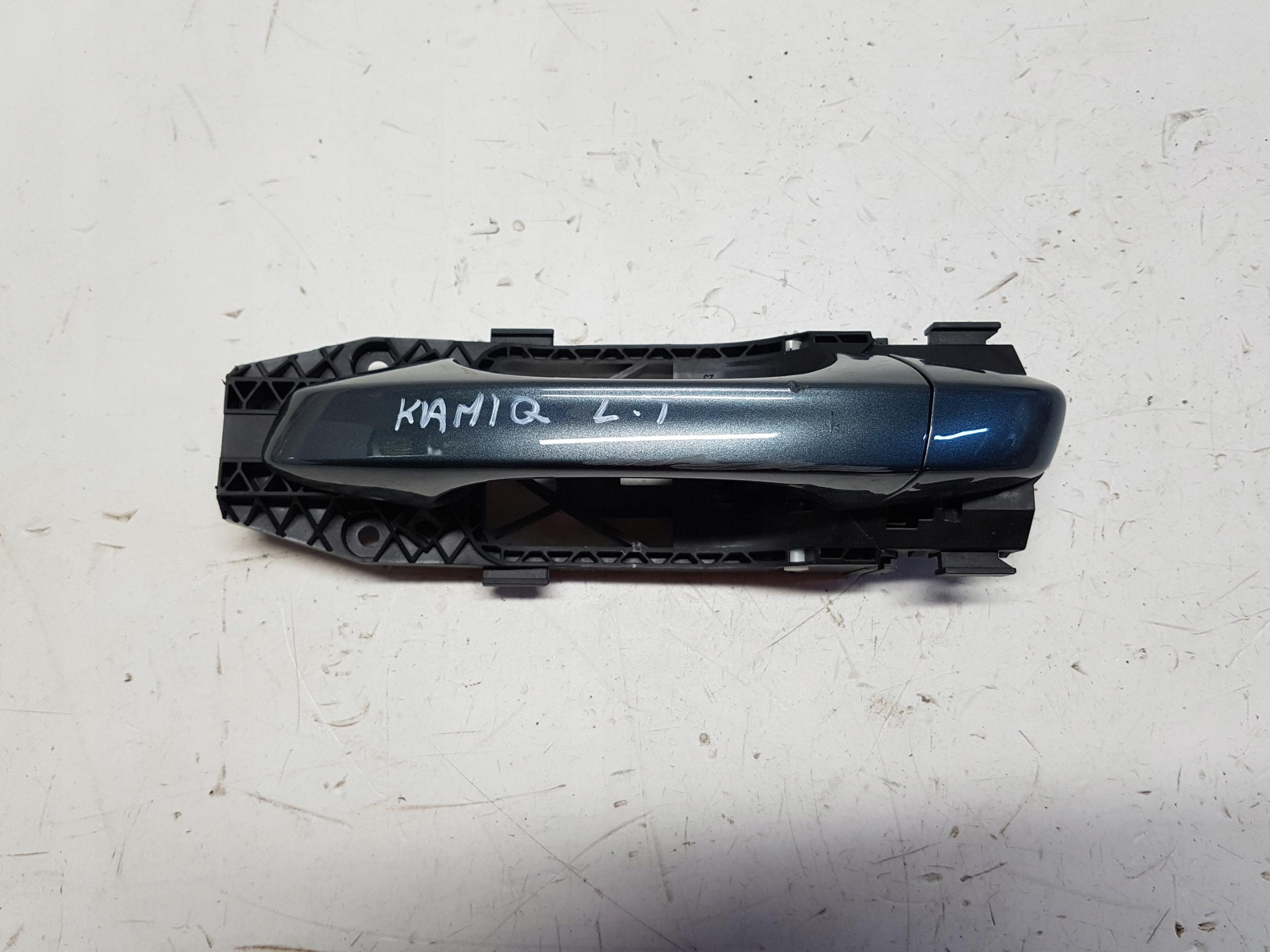 SKODA KAMIQ ДВЕРНАЯ РУЧКА ЛЕВАЯ ЗАДНЯЯ