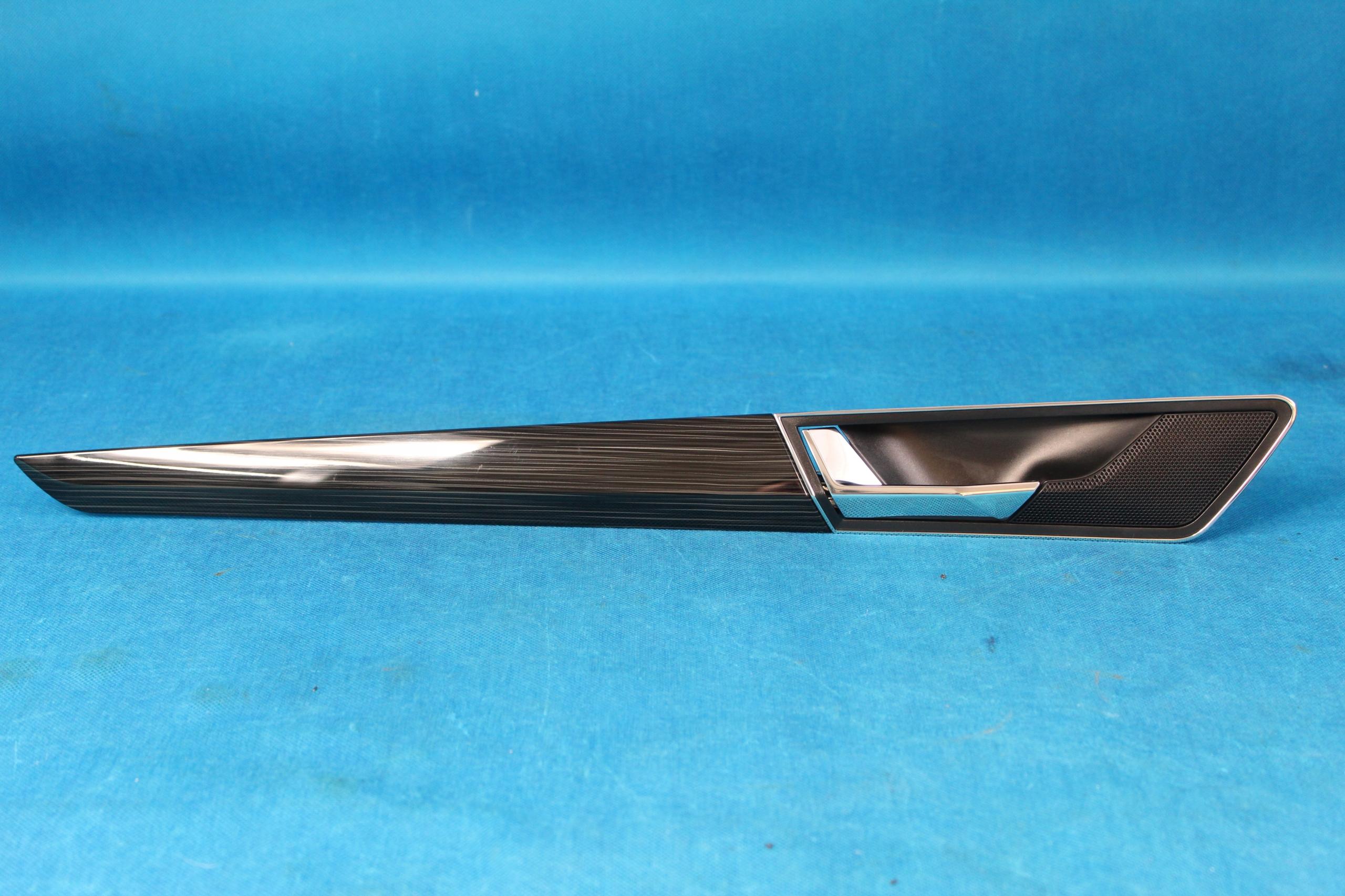 57A837221G - SKODA KAROQ ДЕКОР МОЛДИНГ ДВЕРІ ПЕРЕДНІЙ ЛІВИЙ 20R