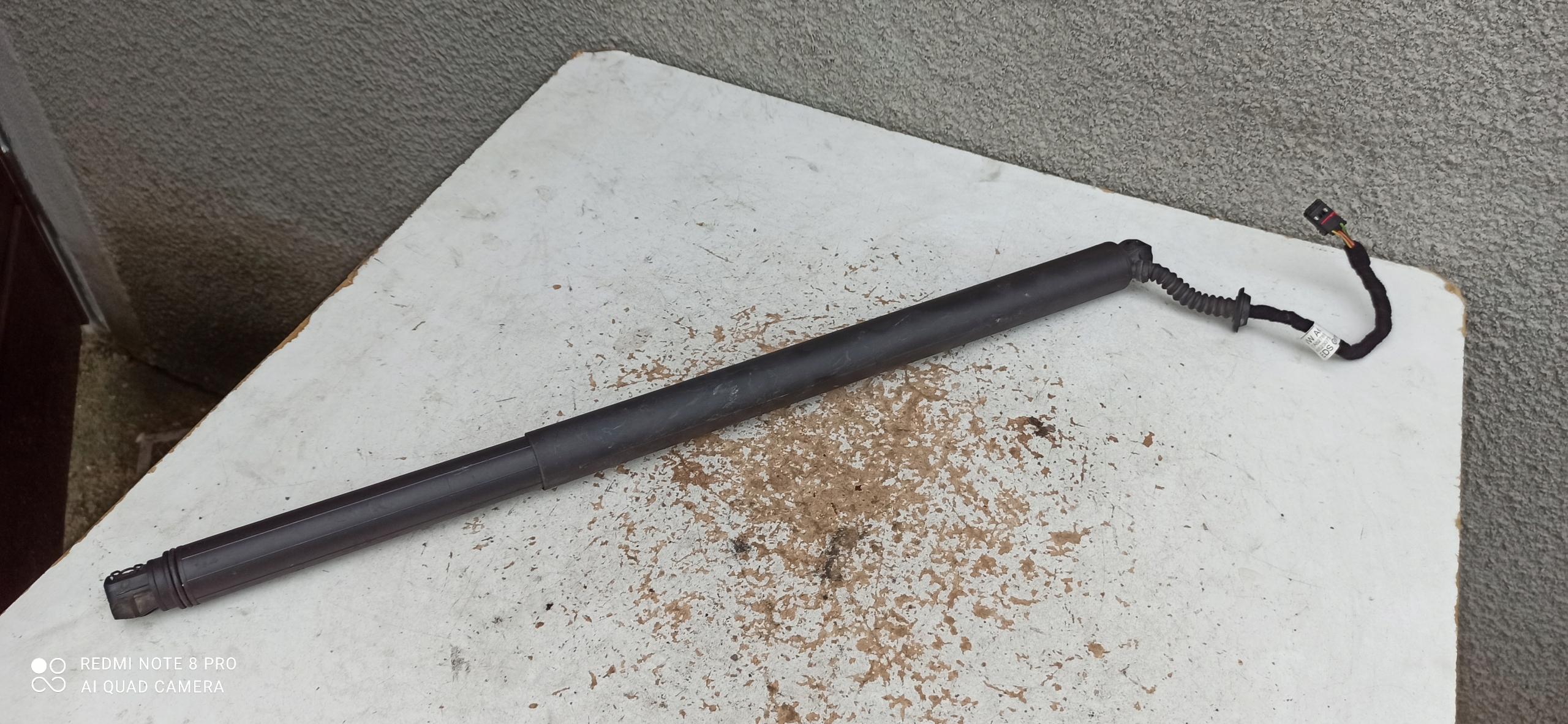 SKODA KAROQ ПРИВІД ЗАСЛІНКИ ЛІВИЙ ЗАДНІЙ 57A827851