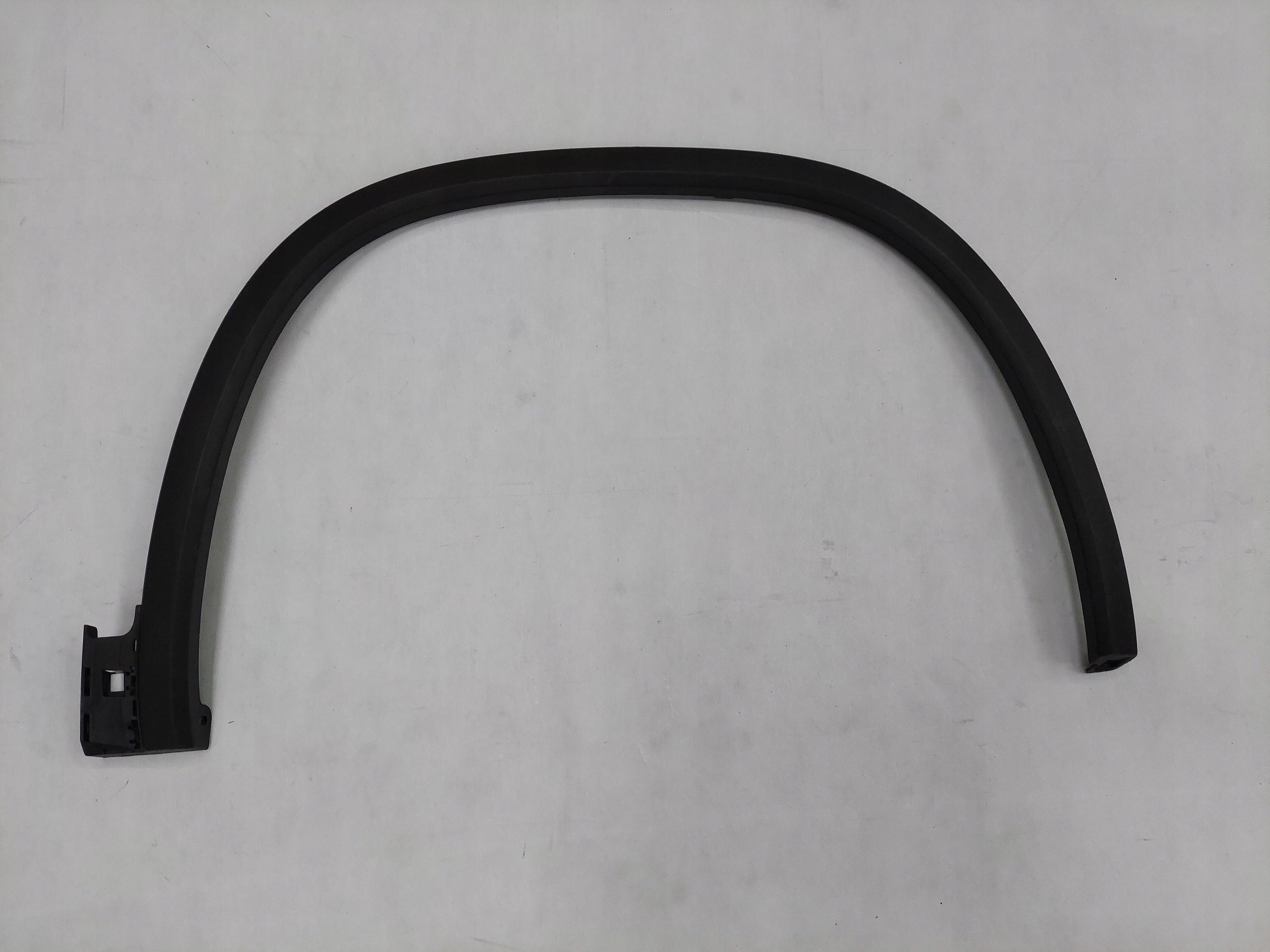 565853718A - SKODA KODIAQ 565853718 НАКЛАДКА БРЫЗГОВИК