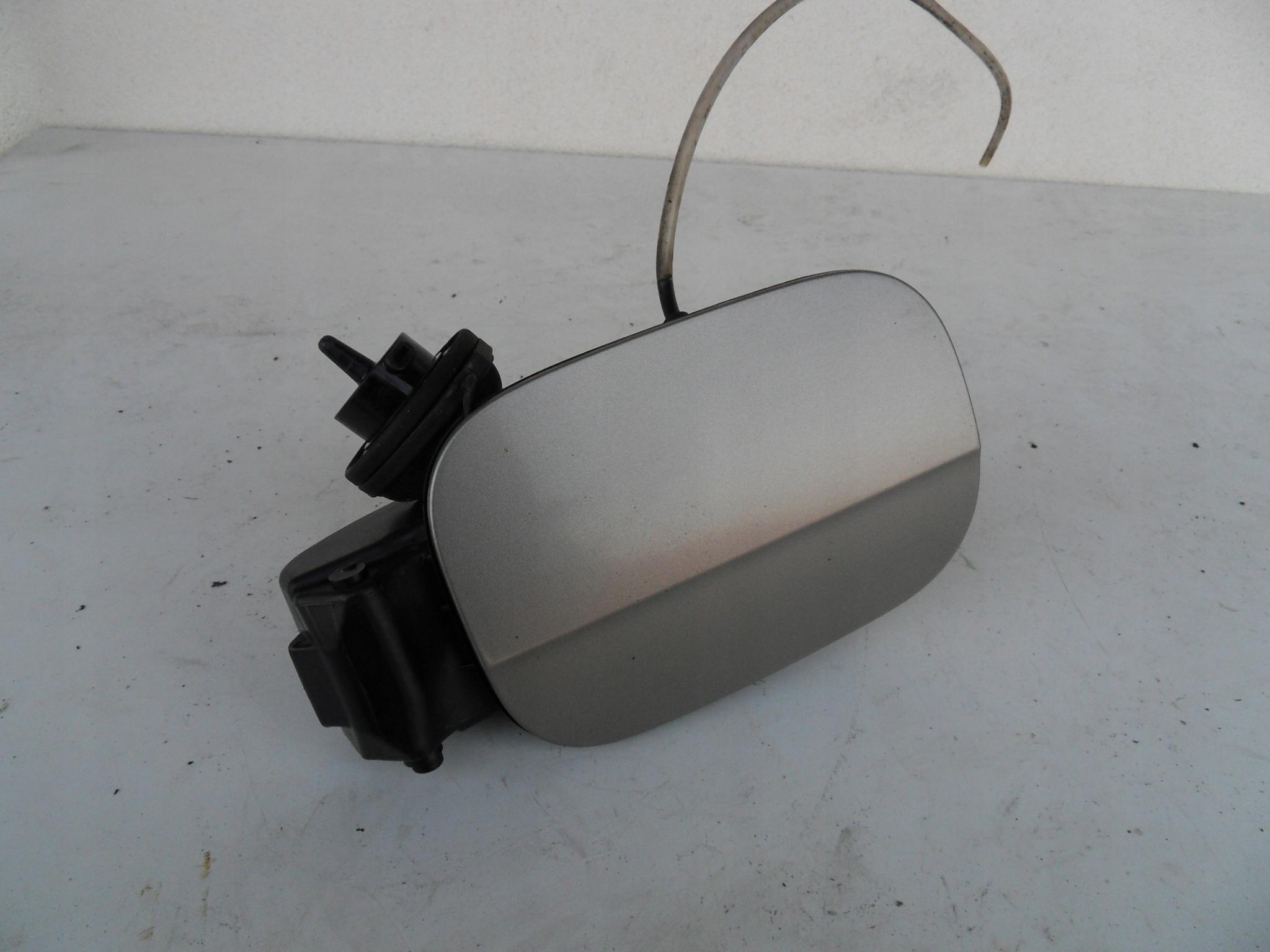 5 5E0809702B - SKODA OCTAVIA 3 III ЛИФТ КРЫШКА ТОПЛИВНОГО БАКА LF8H