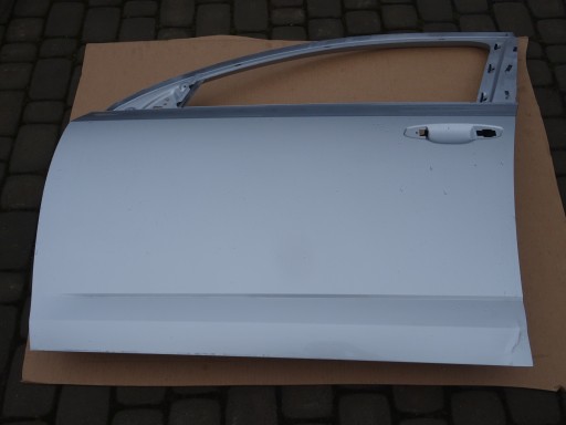 5E0987765 - Skoda octavia iii вхідні двері la7w