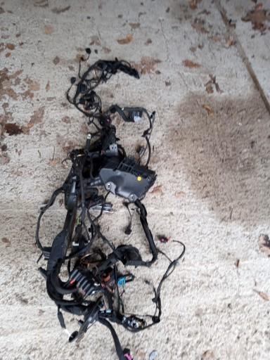 SKODA OCTAVIA IV 1.5 Блок запобіжників з установкою