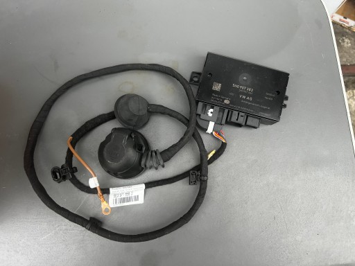 УСТАНОВКА КРЮКА SKODA OCTAVIA IV