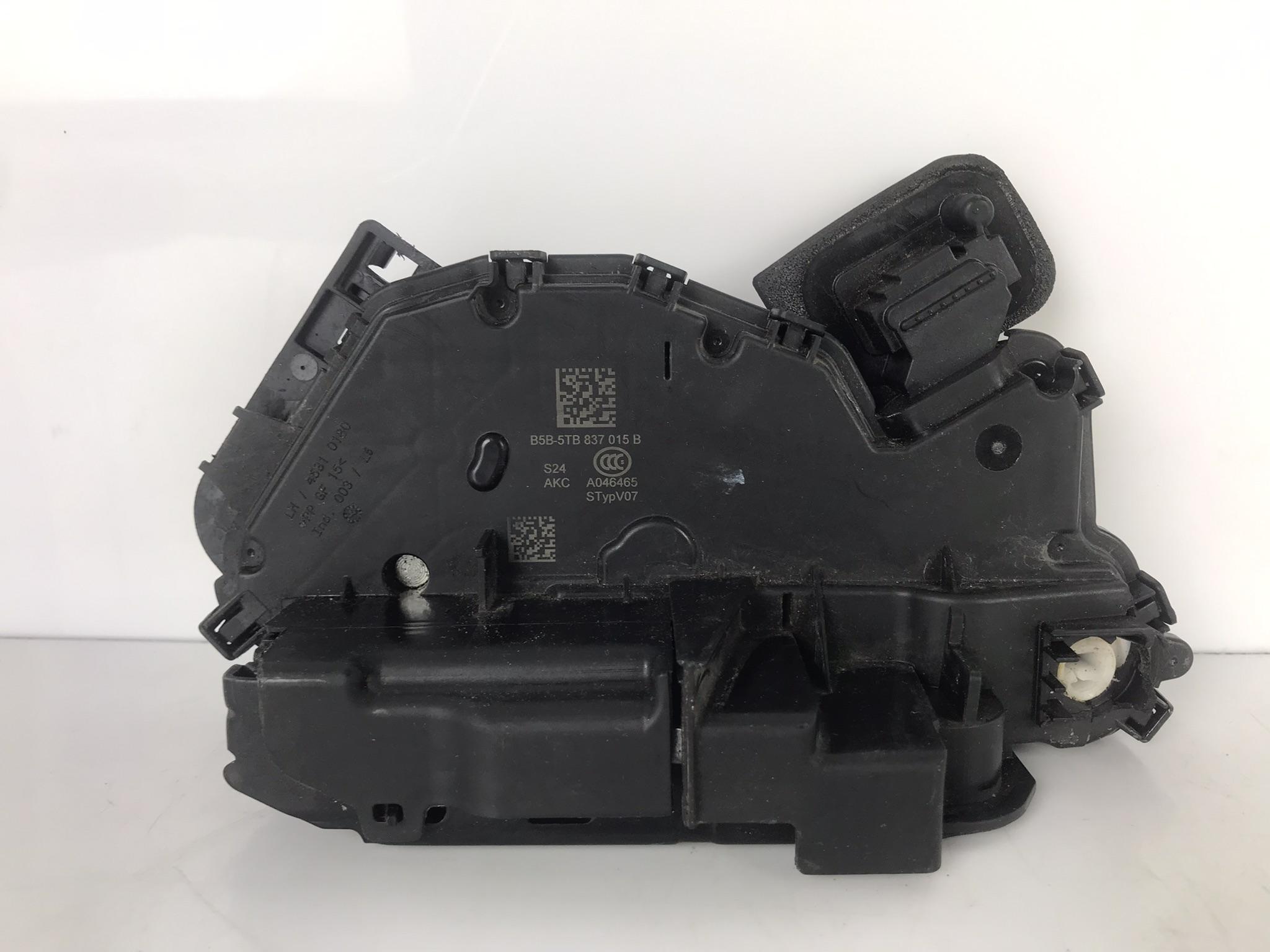 5TB837015B - SKODA OCTAVIA IV ЗАМОК ДВЕРЕЙ ЛІВИЙ ПЕРЕДНІЙ ЛІВИЙ 20-