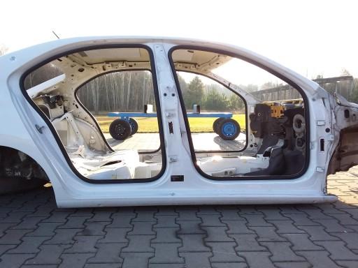 SKODA RAPID III LIFTBACK FL ПОРОГ ПРАВАЯ СТОЙКА LF9E