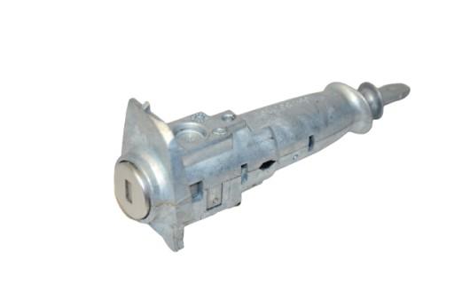 SKODA SCALA ВСТАВКА ЗАМКА 654837167