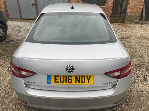 SKODA SUPERB 3 III 3V LA7W ПЛОСКАЯ КРЫШКА БАГАЖНИКА