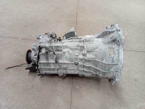 68347352AA - JEEP CHEROKEE KL LIFT 19-ЗАЖИМ ДЛЯ БАТАРЕИ