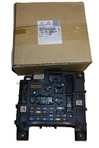 1614555280/ 8637A824 - Блок предохранителей 1614555280 citroen