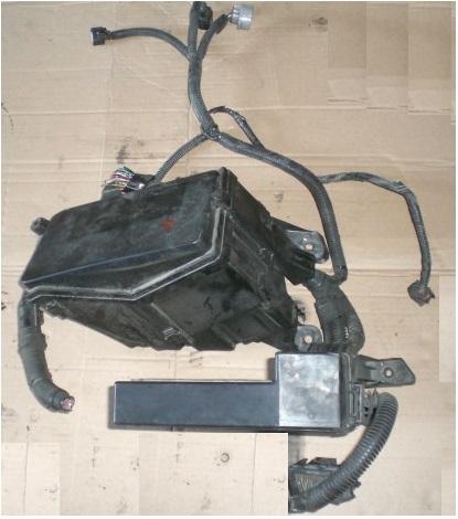 Блок предохранителей 2 LEXUS IS220d 2008r zVAT