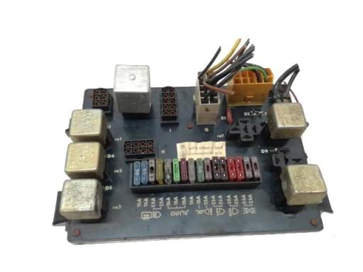 Блок предохранителей 443855120009 Skoda Favorit