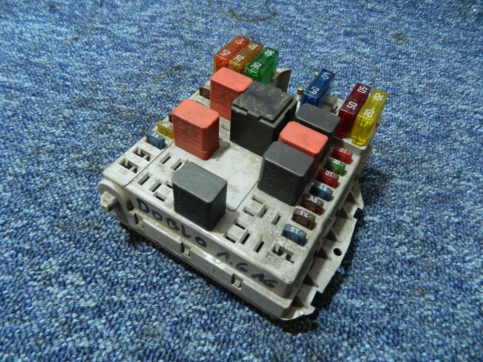 БЛОК ПРЕДОХРАНИТЕЛЕЙ 46776274 FIAT DOBLO 1.6 16V