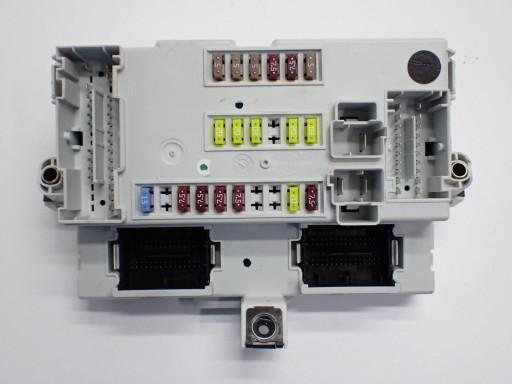 Блок предохранителей 52102288 fiat 500l 18 лет