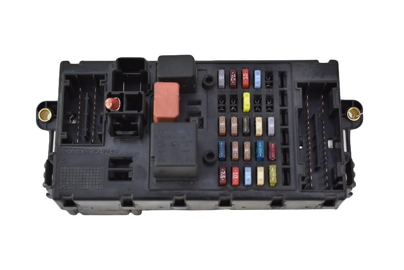 БЛОК ЗАПОБІЖНИКІВ 69500771 IVECO DAILY 4 IV