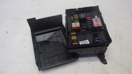 Блок предохранителей A3 8P 1.6 TDI 1K0937132F