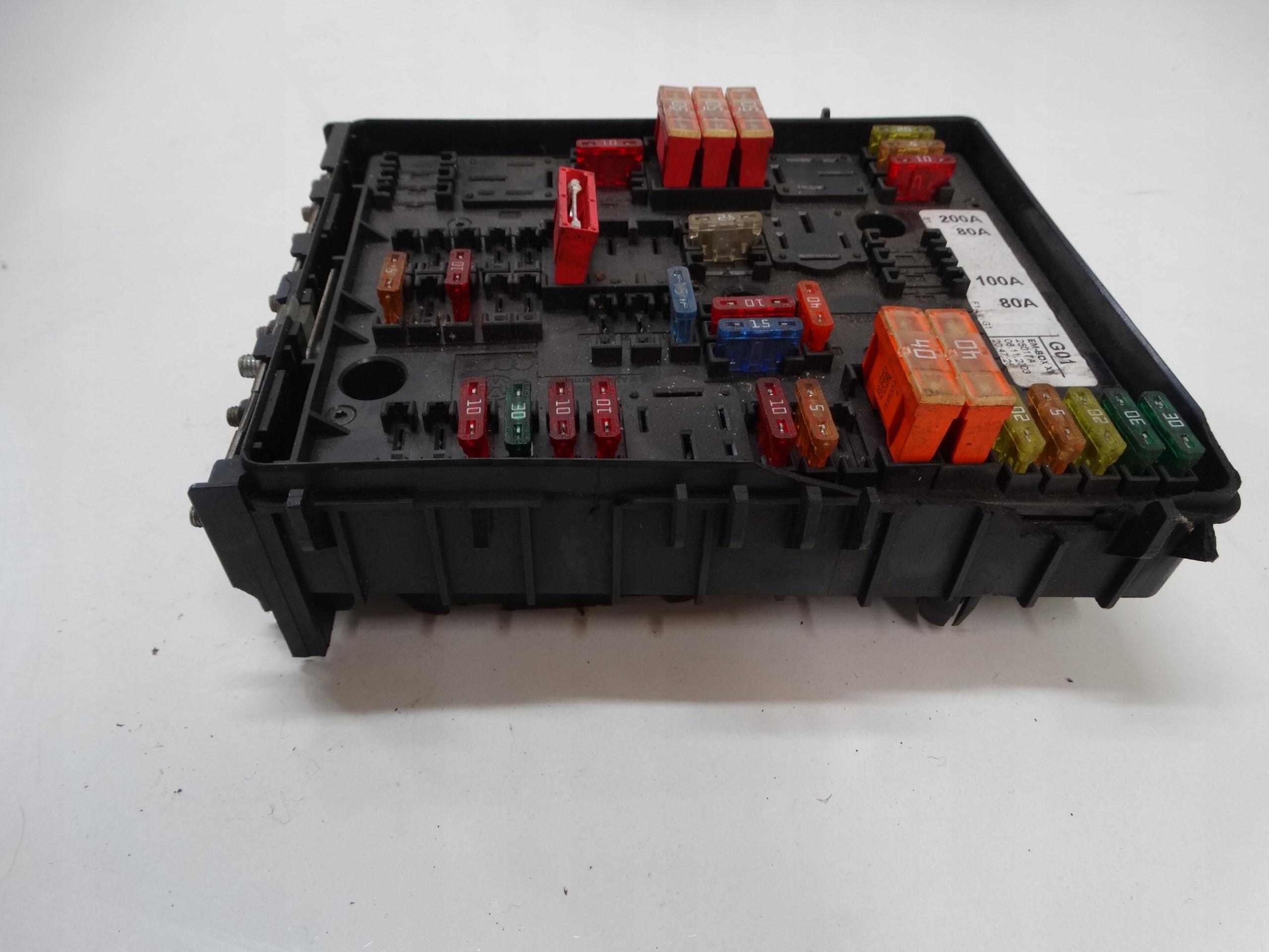 Блок предохранителей AUDI A3 GOLF V 1K0937124H