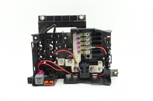 Блок предохранителей AUDI Q7 4L 7L0937548C