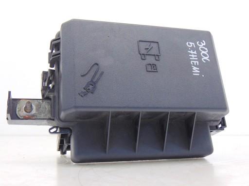 12083788466 - БЛОК ПРЕДОХРАНИТЕЛЕЙ CHRYSLER 300C P05087269AL