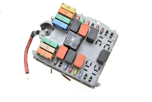 Блок предохранителей добло 51761956