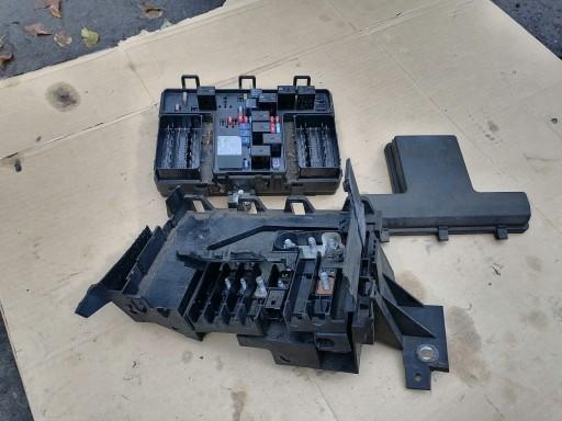 FG9T14A067EB - БЛОК ПРЕДОХРАНИТЕЛЕЙ FORD MONDEO MK5 2.0 TDCI